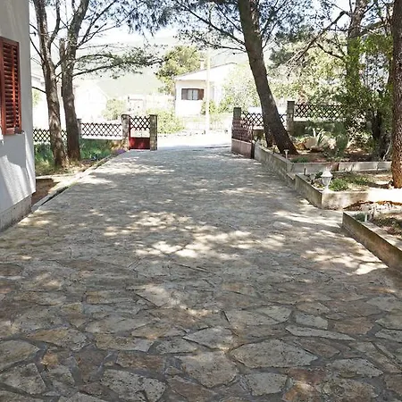 Apartman Apartments Ema