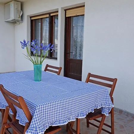 Apartman Apartments Ema *
